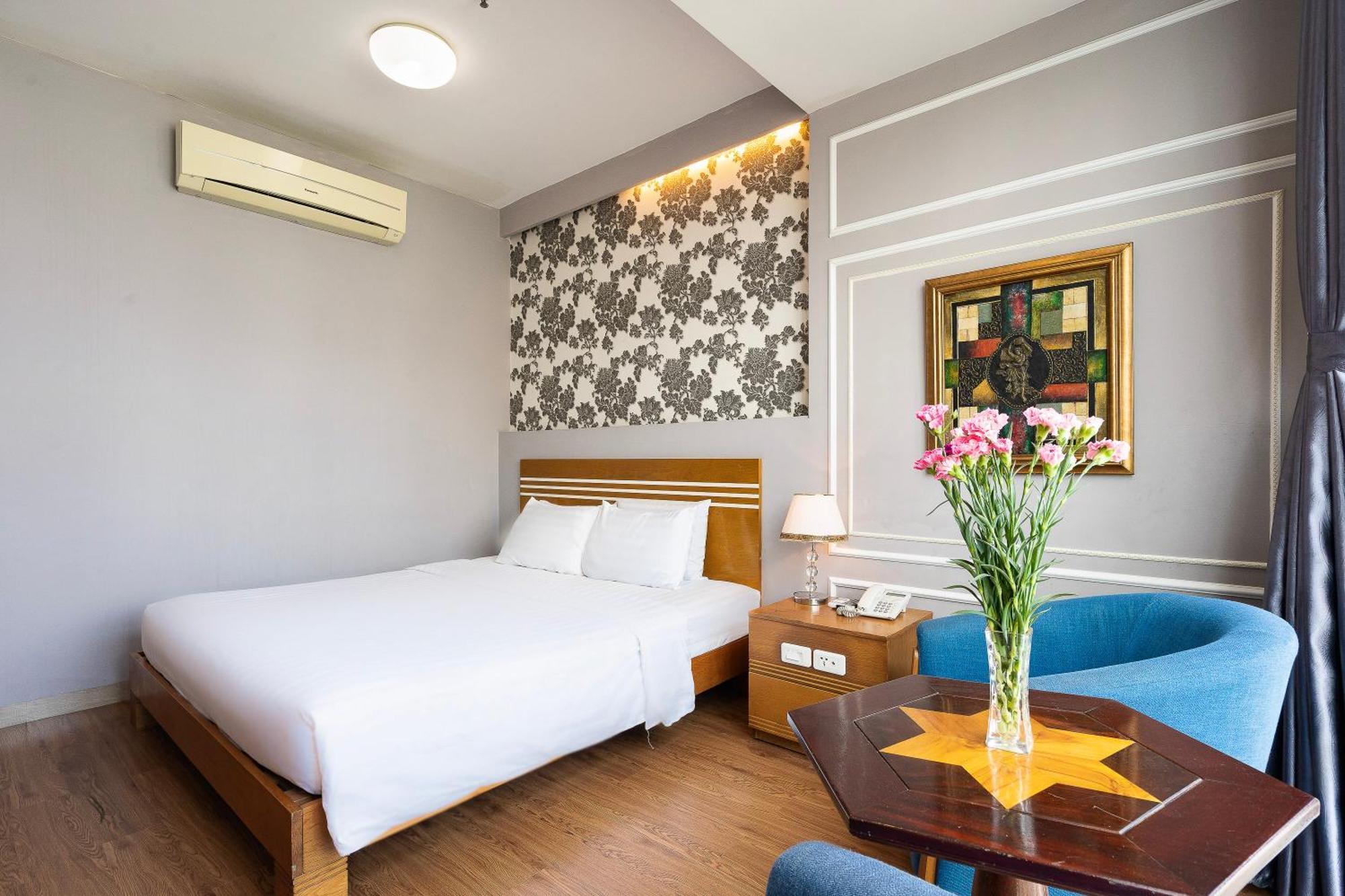 Lucky Star Hotel 266 De Tham Хошимин Екстериор снимка