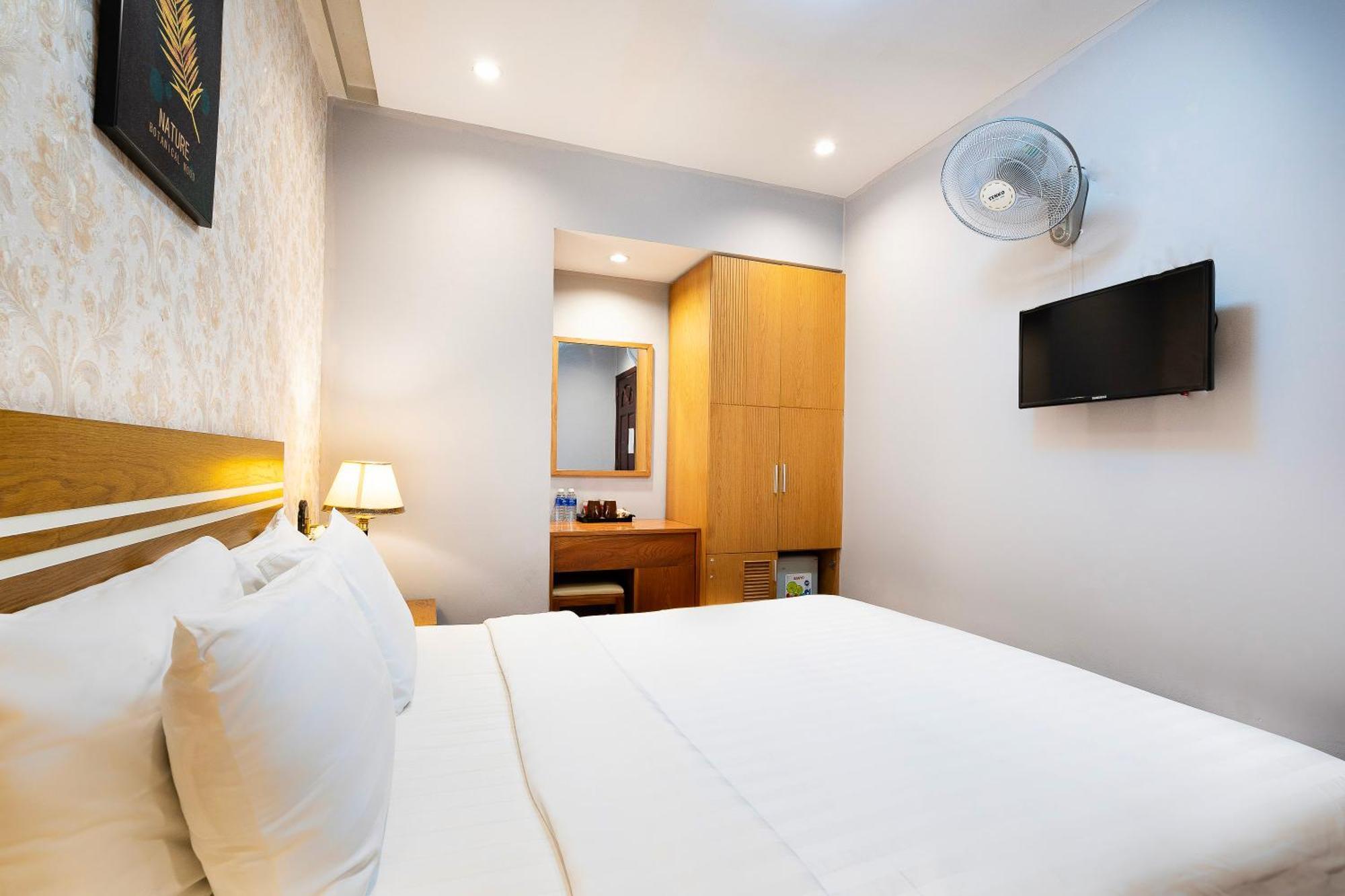 Lucky Star Hotel 266 De Tham Хошимин Екстериор снимка