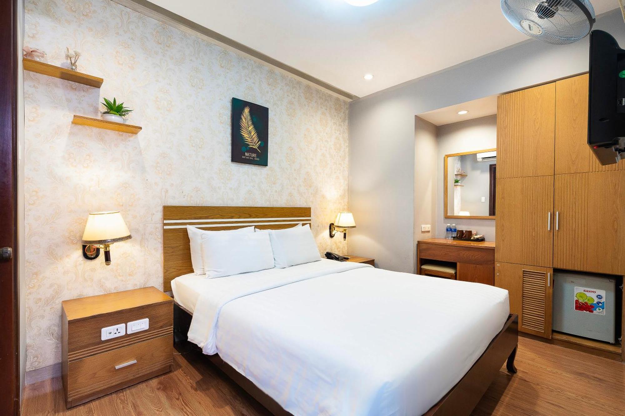 Lucky Star Hotel 266 De Tham Хошимин Екстериор снимка