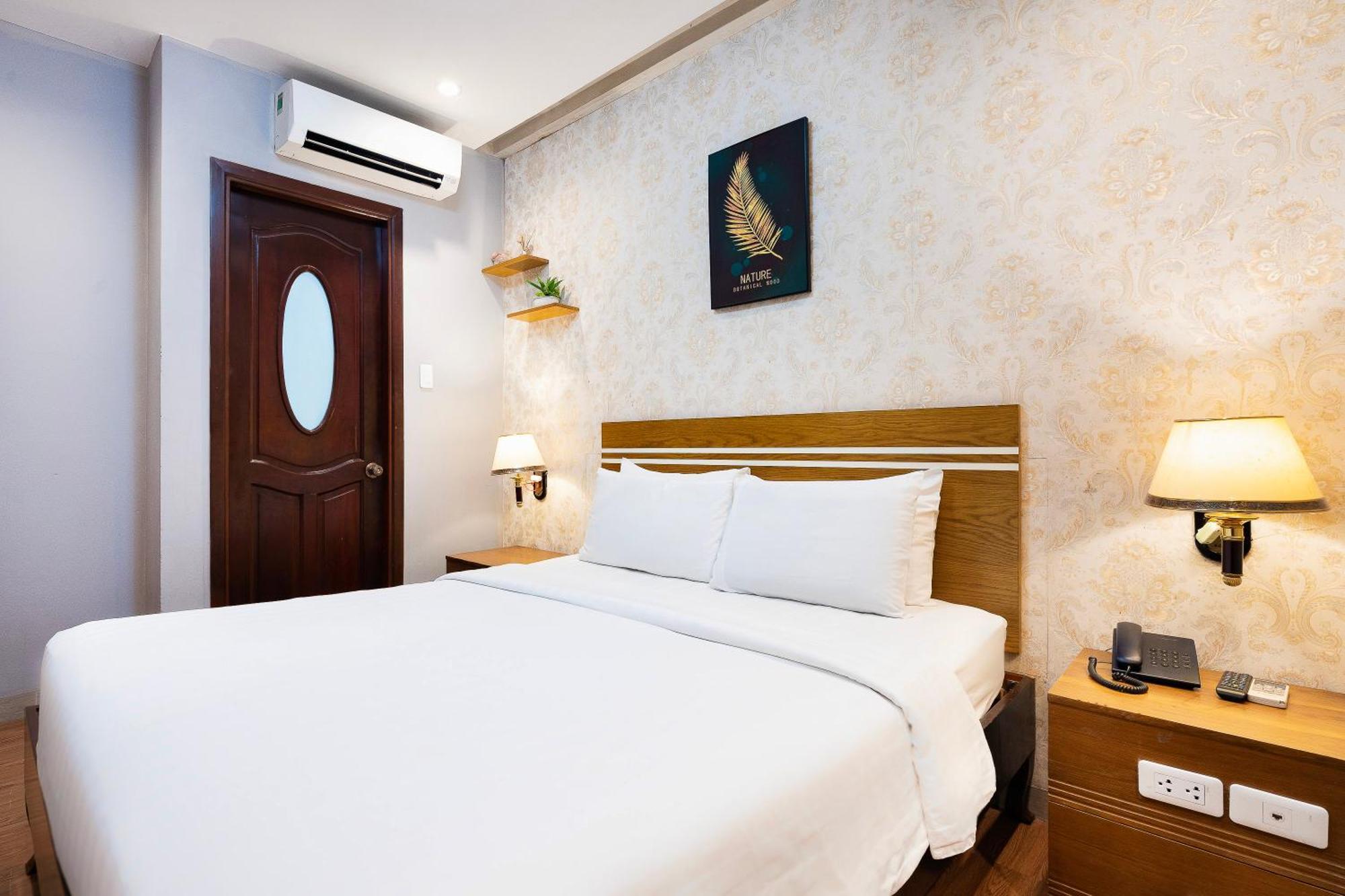 Lucky Star Hotel 266 De Tham Хошимин Екстериор снимка